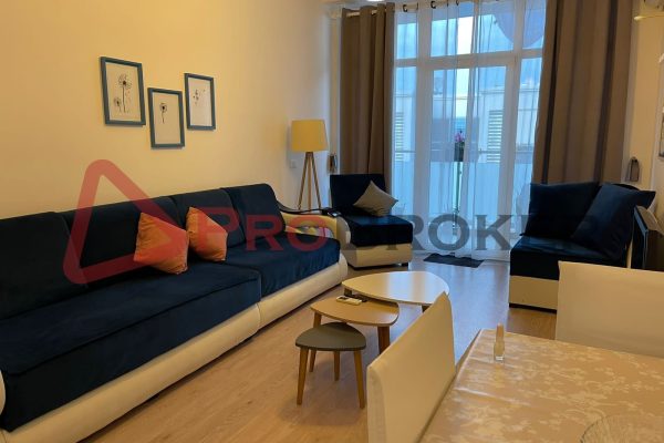 Apartament 2+1 | Me Qira | Rr. Komuna e Parisit / Kompleksi “Kika 2”