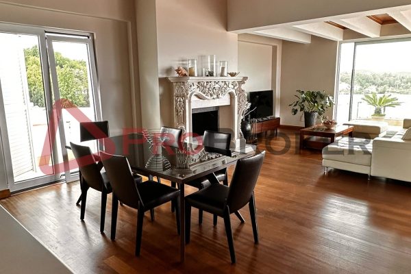 Penthouse | Me Qira | Prane Vilave Amerikane